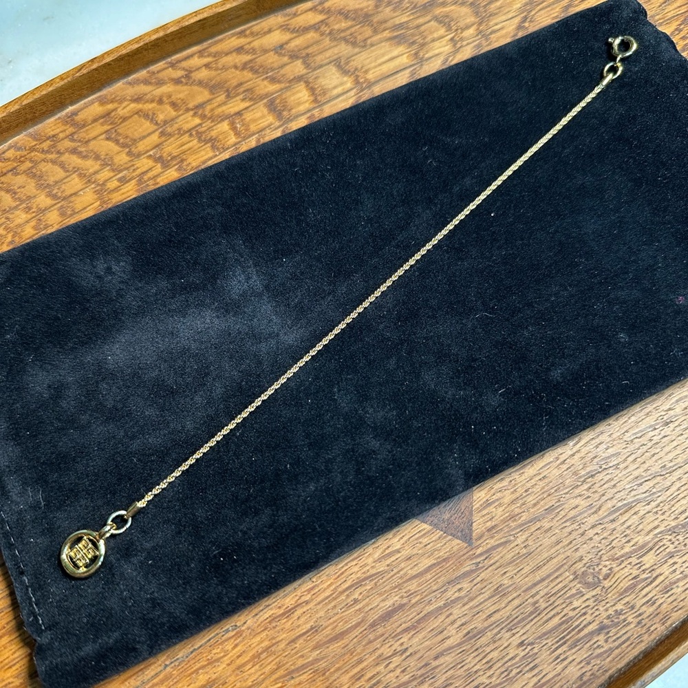 Vintage Givenchy Gold Plated Rope Style Logo Dangle Charm Bracelet - Picture 6 of 7